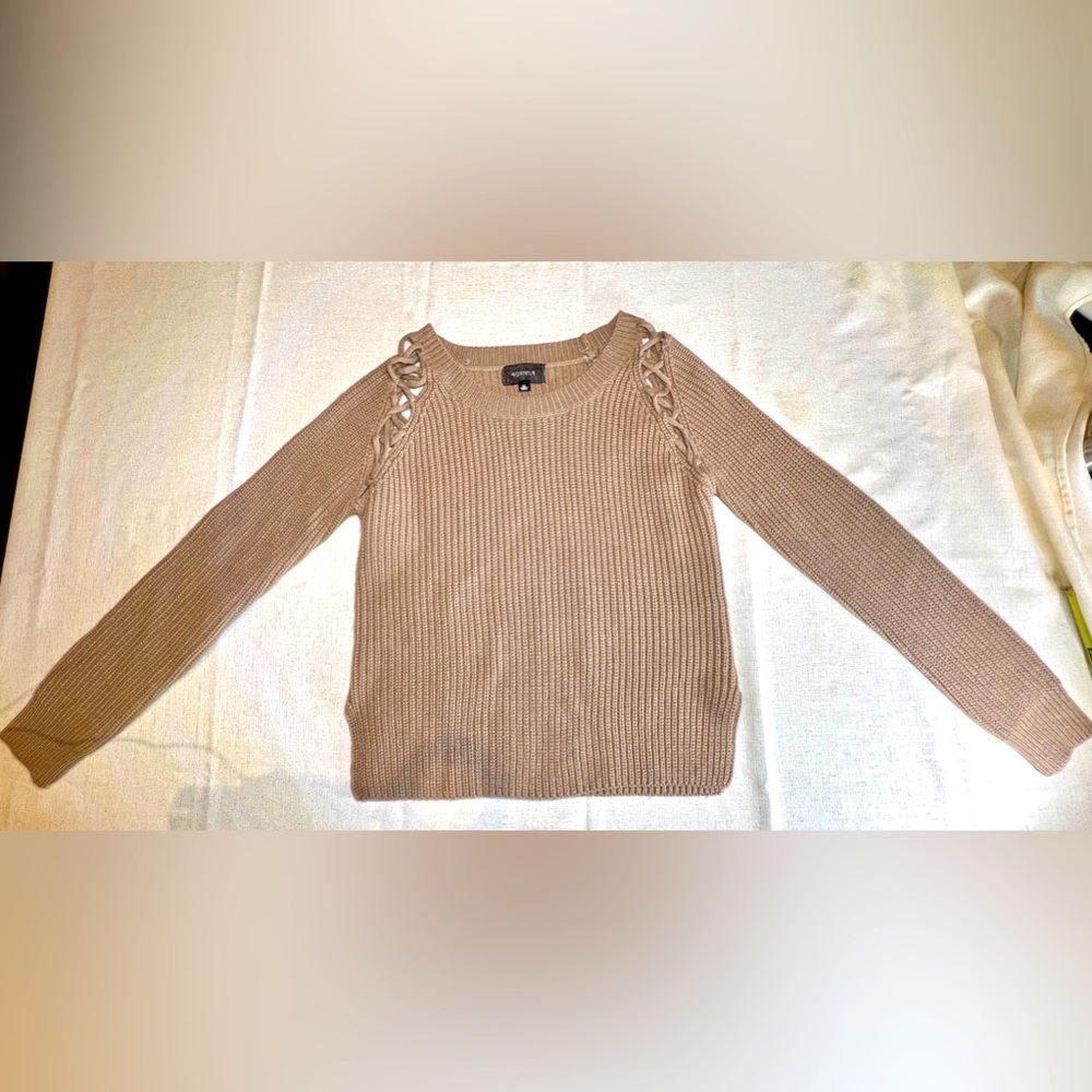 4Si3NNA Waffle Knit Sweater Tan Long Sleeve Side Slit Faux Lace Shoulder Scoop M